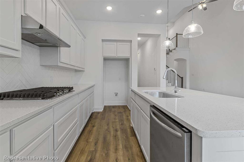 Photo 17 of 35 of 6527 Scarlet Pond townhome