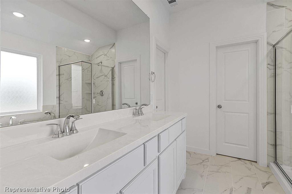 Photo 26 of 35 of 6527 Scarlet Pond townhome