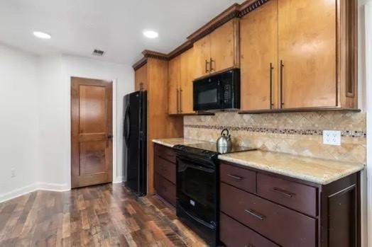 79 Summers Wind Street, Montgomery, Texas image 10