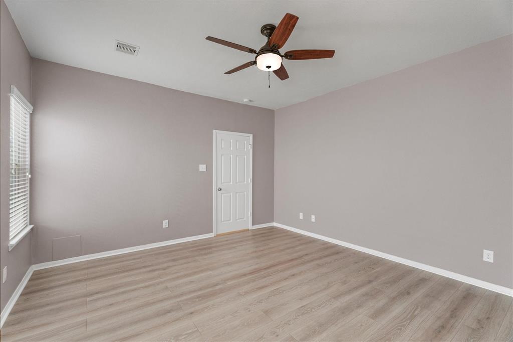 Houston, Texas 77047, United States, 3 Bedrooms Bedrooms, ,2 BathroomsBathrooms,Residential,Pending,34310