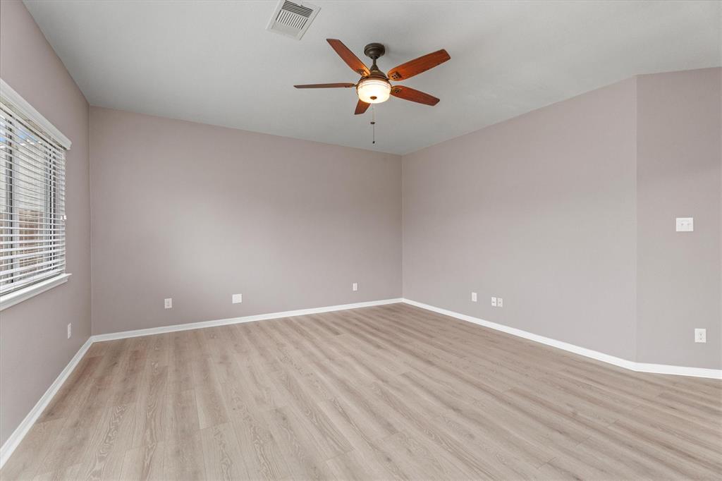 Houston, Texas 77047, United States, 3 Bedrooms Bedrooms, ,2 BathroomsBathrooms,Residential,Pending,34310