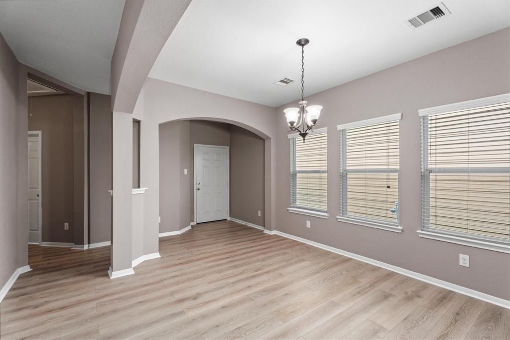 Houston, Texas 77047, United States, 3 Bedrooms Bedrooms, ,2 BathroomsBathrooms,Residential,Pending,34310