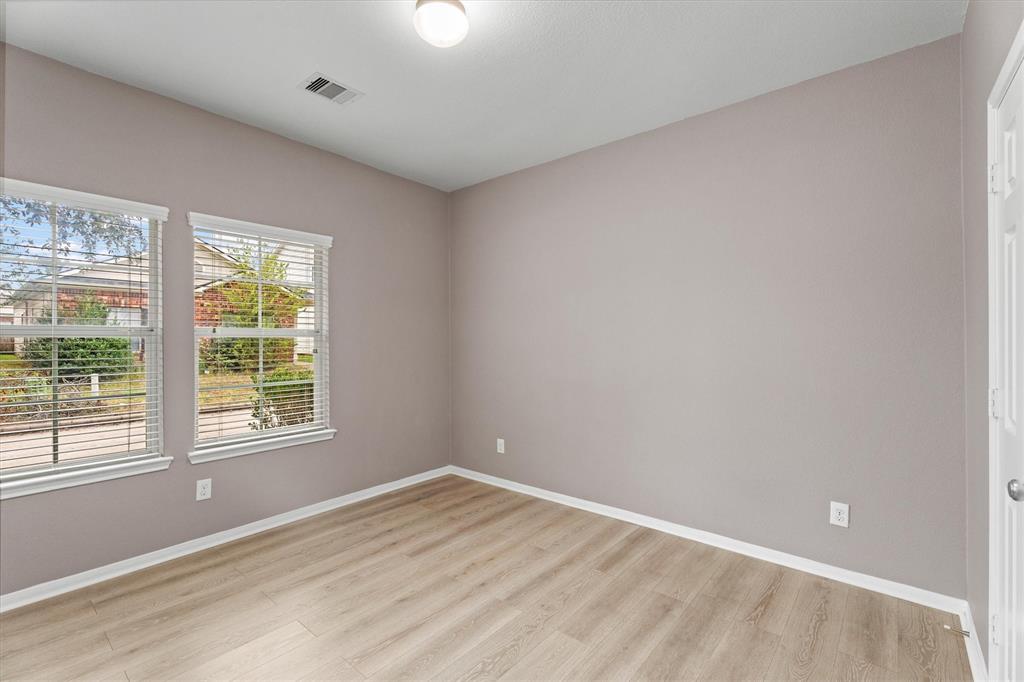 Houston, Texas 77047, United States, 3 Bedrooms Bedrooms, ,2 BathroomsBathrooms,Residential,Pending,34310