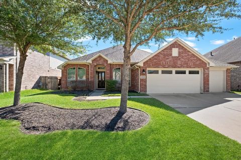 Single Family Residence in Richmond TX 5018 Beech Fern Drive.jpg