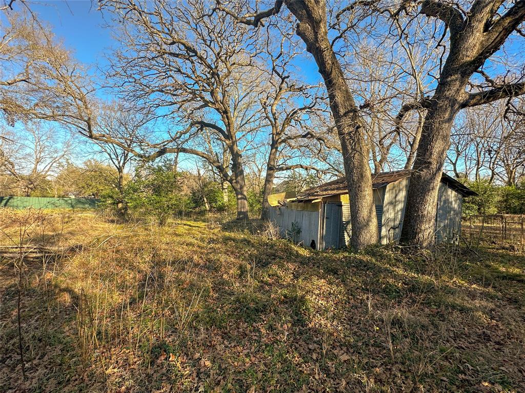 642 Houck, Buffalo, Texas image 9