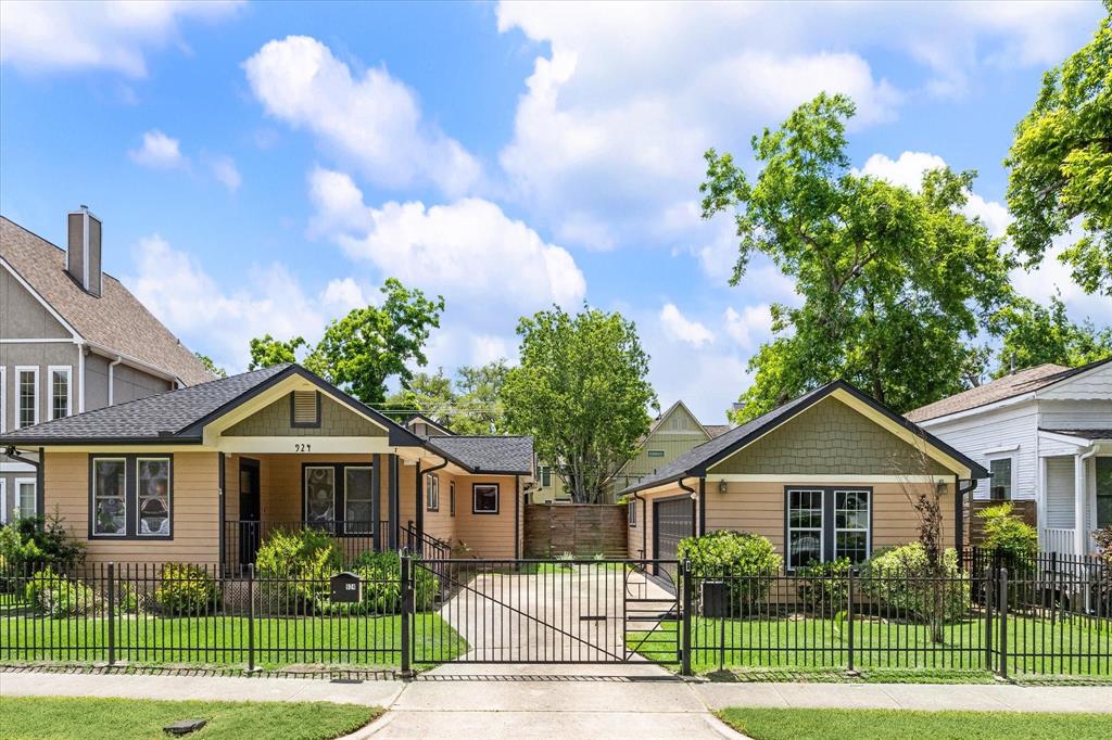 924 E 27th Street, Houston, Texas image 1