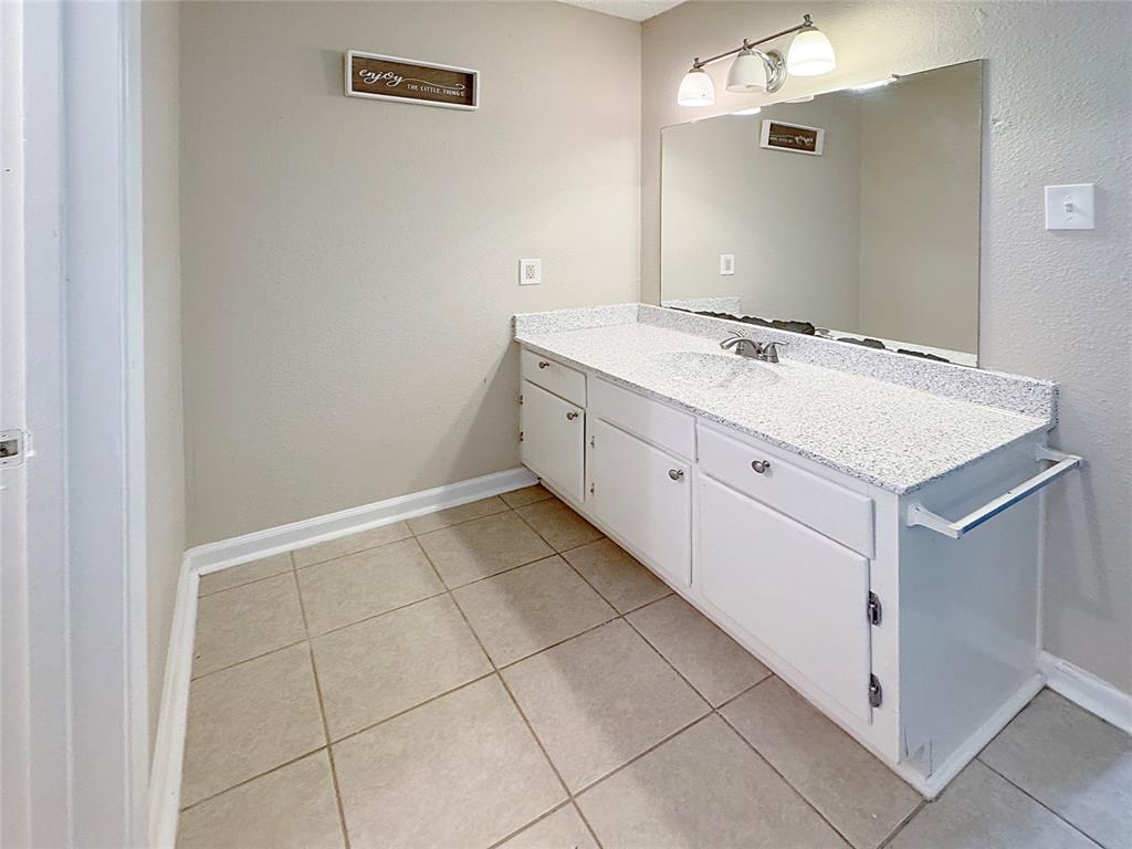 6328 W Airport Boulevard #6328, Houston, Texas image 12