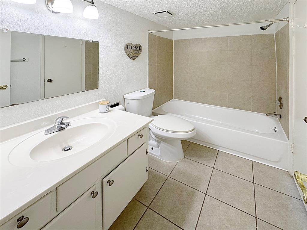 6328 W Airport Boulevard #6328, Houston, Texas image 10