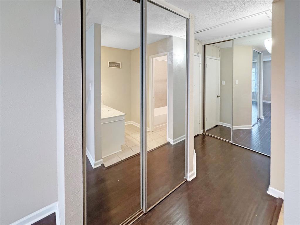 6328 W Airport Boulevard #6328, Houston, Texas image 9