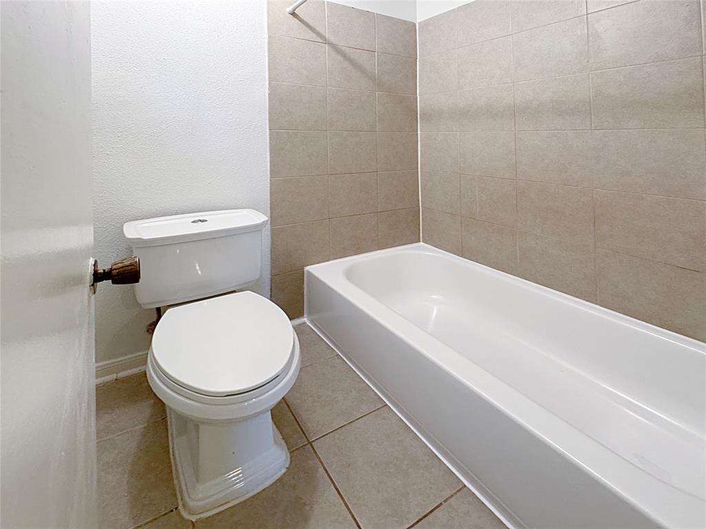 6328 W Airport Boulevard #6328, Houston, Texas image 13