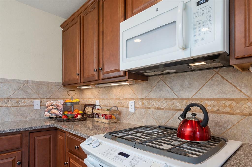 611 Windward Court, Richmond, Texas image 10