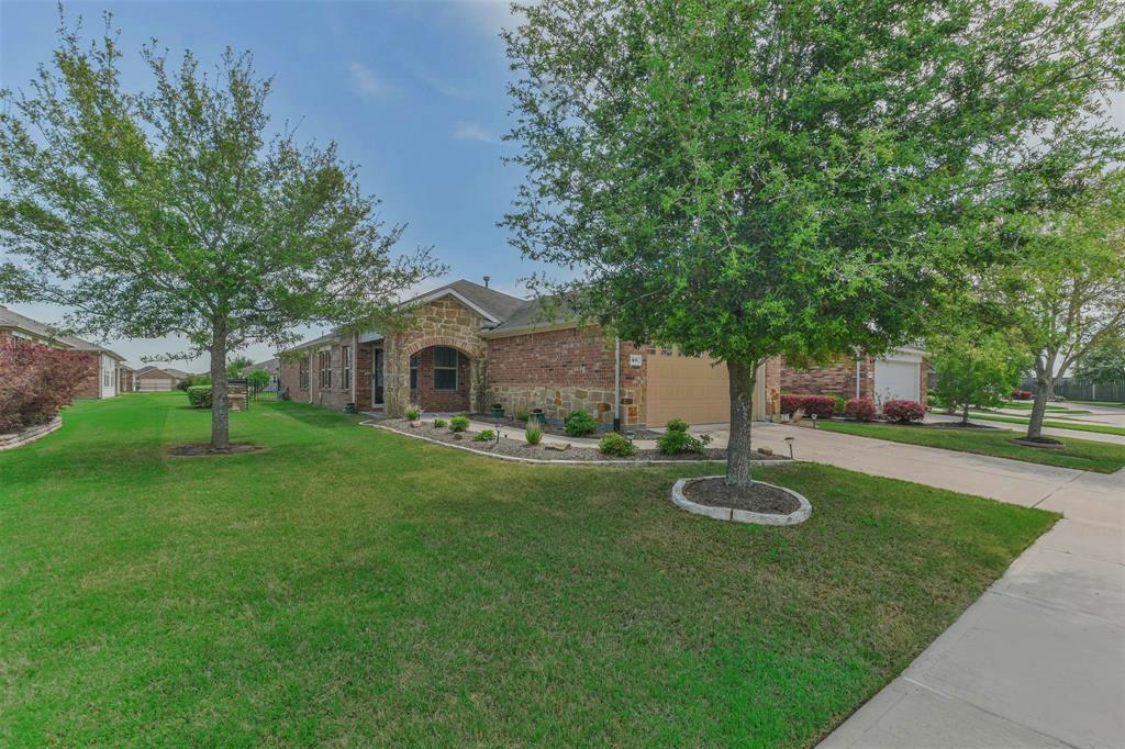 611 Windward Court, Richmond, Texas image 1