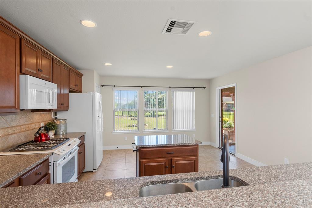 611 Windward Court, Richmond, Texas image 13