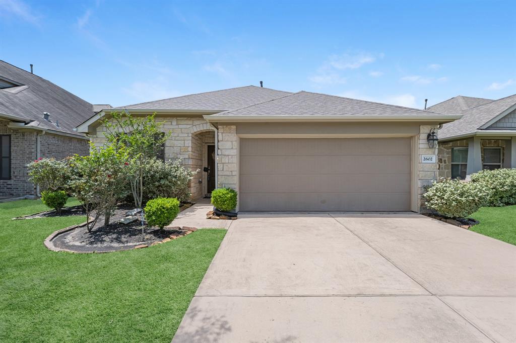 2602 Yellow Pear Way, Fresno, Texas image 1