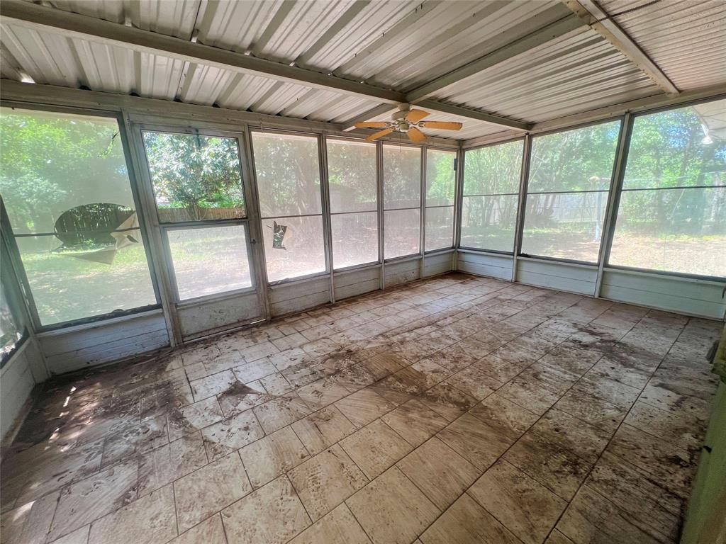 105 Longridge Drive, La Marque, Texas image 18