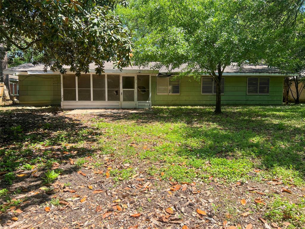 105 Longridge Drive, La Marque, Texas image 2