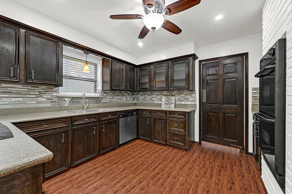 17627 Loring Lane, Spring, Texas image 18