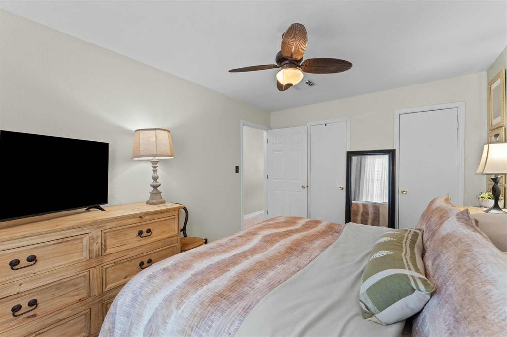 2102 N Pearland Avenue, Pearland, Texas image 19