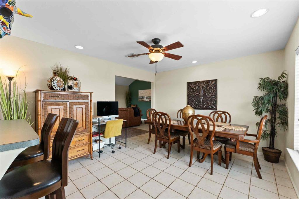 2102 N Pearland Avenue, Pearland, Texas image 7