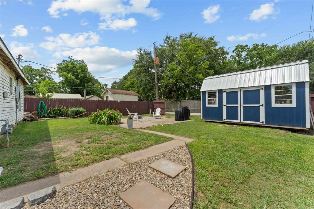 2102 N Pearland Avenue, Pearland, Texas image 22