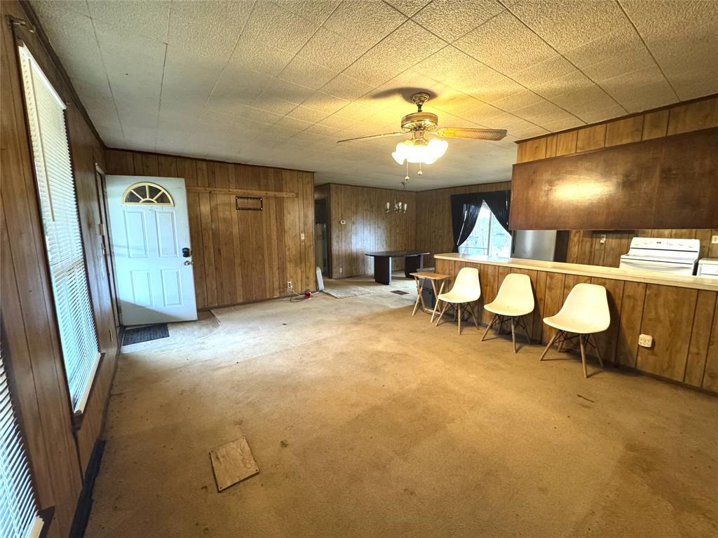 521 Rycade Street, Boling, Texas image 11