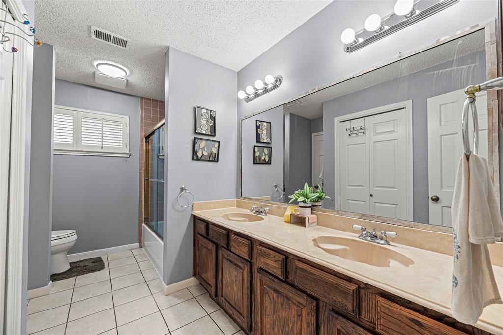 2215 Greencove Lane, Sugar Land, Texas image 28