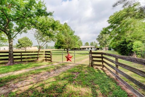 31404 Joseph Road Hockley TX 77447