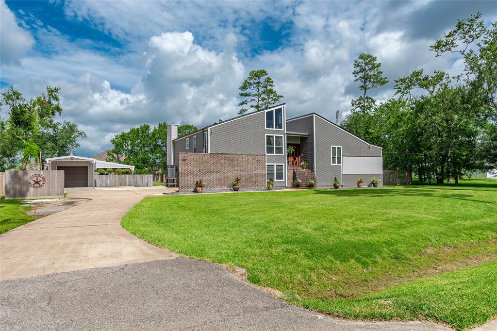 4500 Country Club Drive