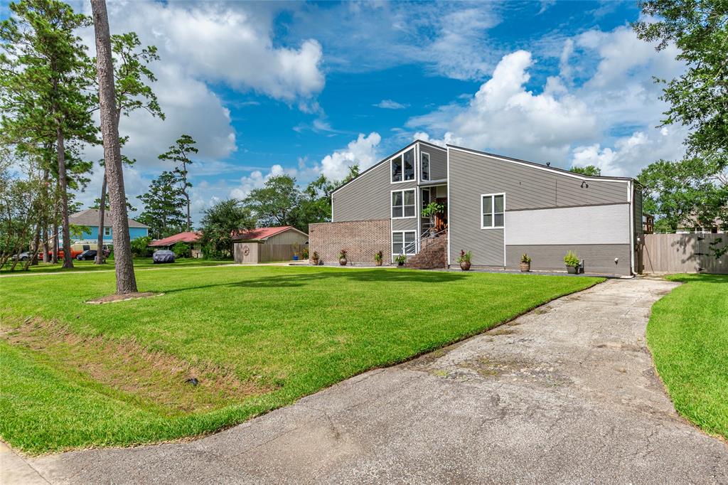 4500 Country Club Drive