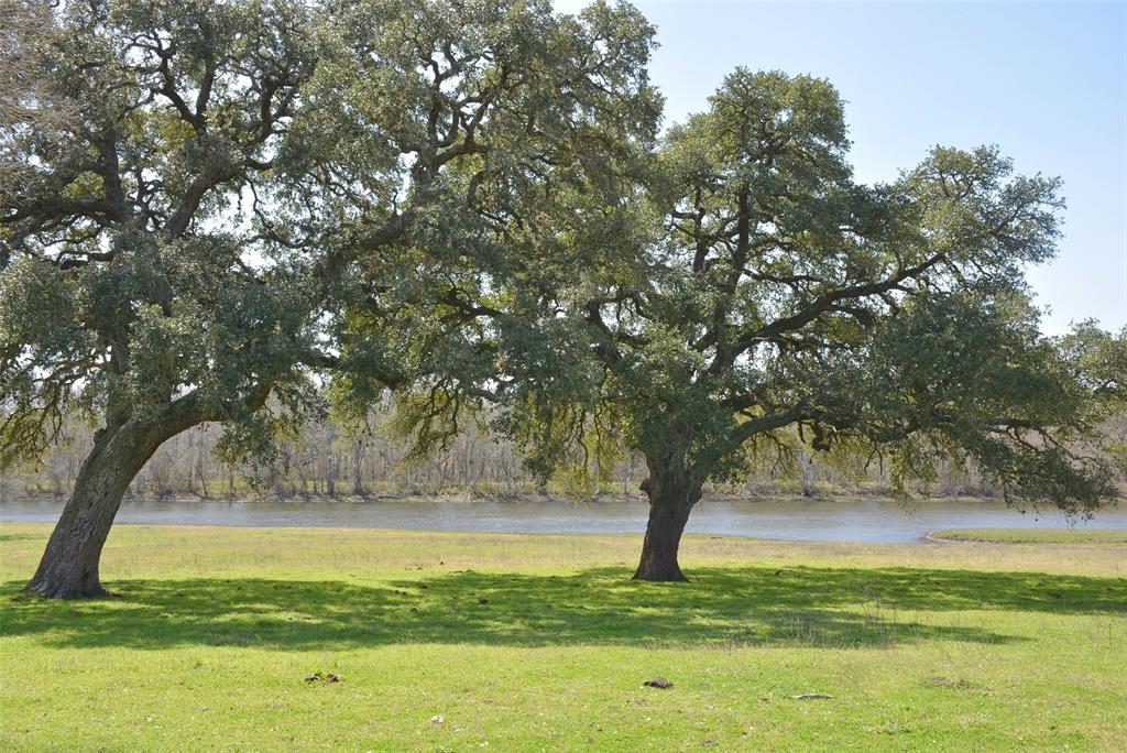 706 Grand Oaks Lane, Brenham, Texas image 12