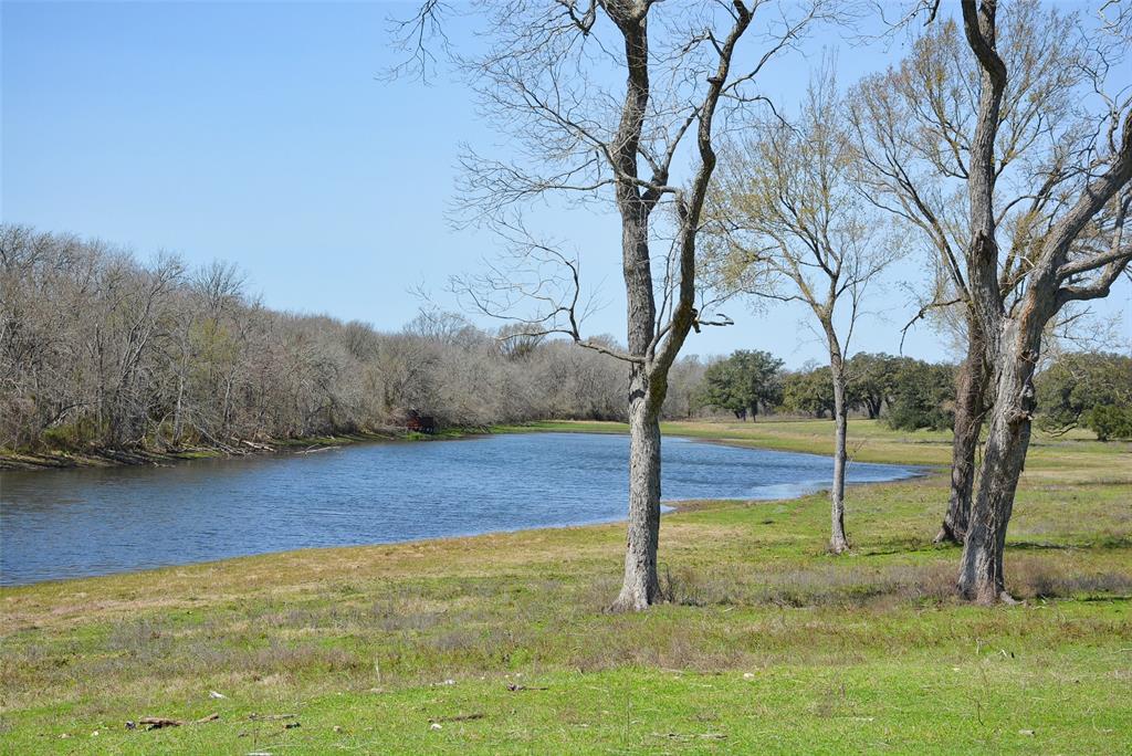 706 Grand Oaks Lane, Brenham, Texas image 4