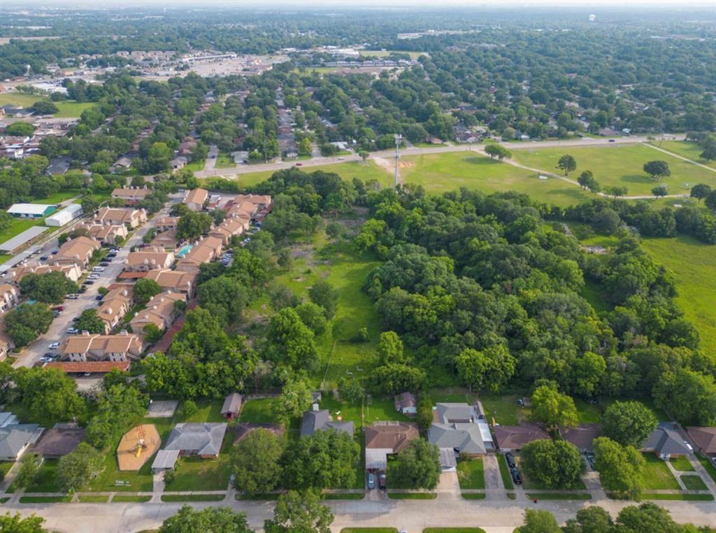 Dwinnell Street, Baytown, Texas image 5