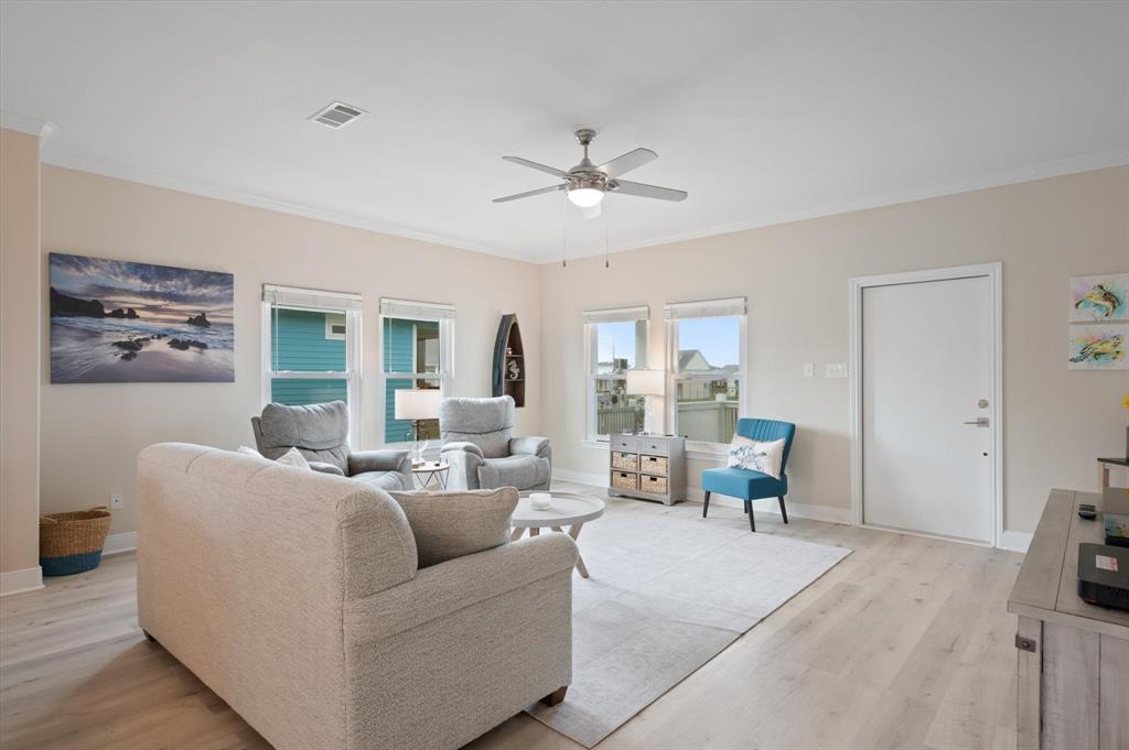 978 Sue Drive, Crystal Beach, Texas image 20