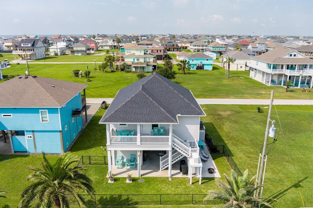 978 Sue Drive, Crystal Beach, Texas image 10