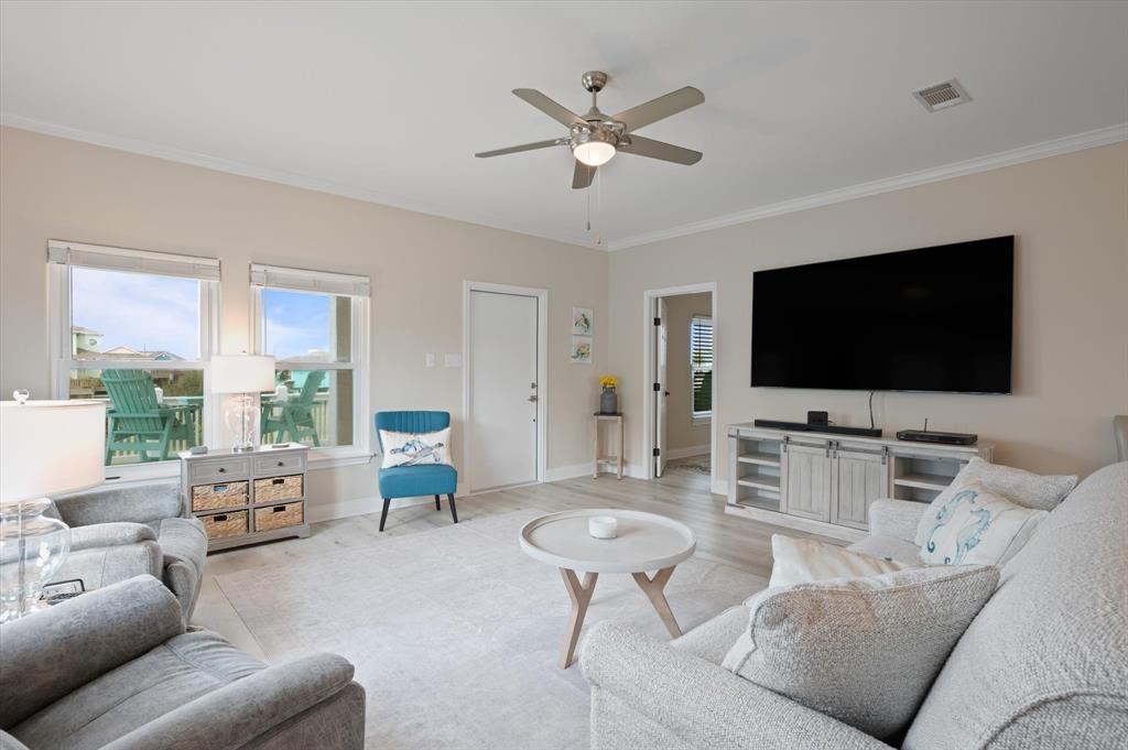 978 Sue Drive, Crystal Beach, Texas image 21