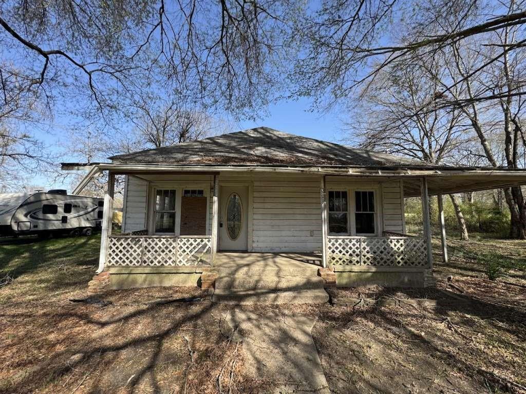 332 Houston Street, Maud, Texas image 1