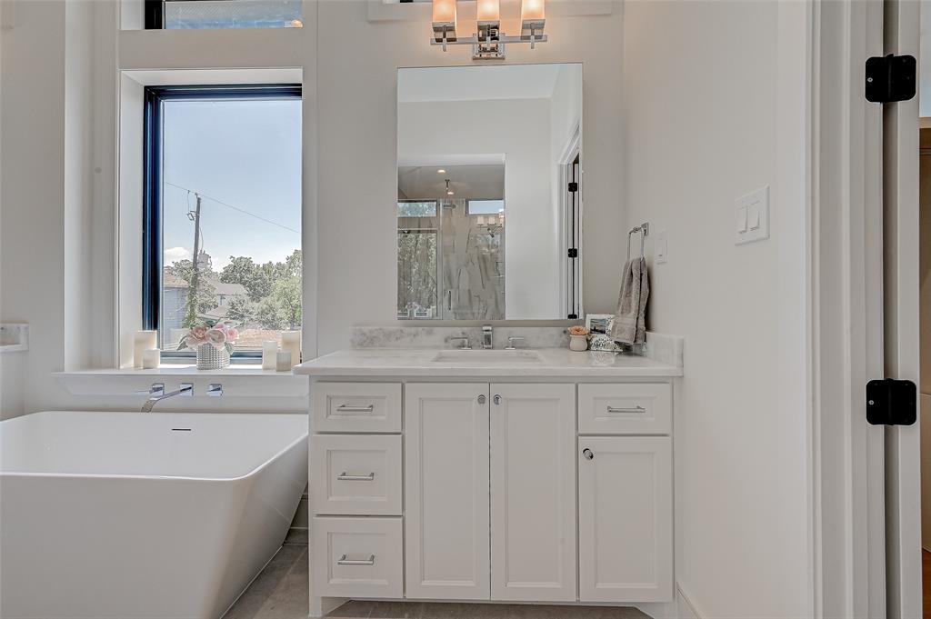 1506 W 43rd Street, Houston, Texas image 36