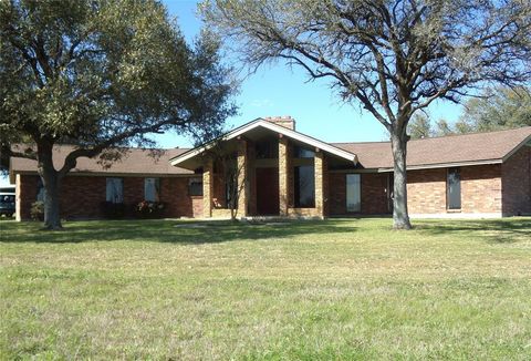 1931 Bruno Road Schulenburg TX 78956