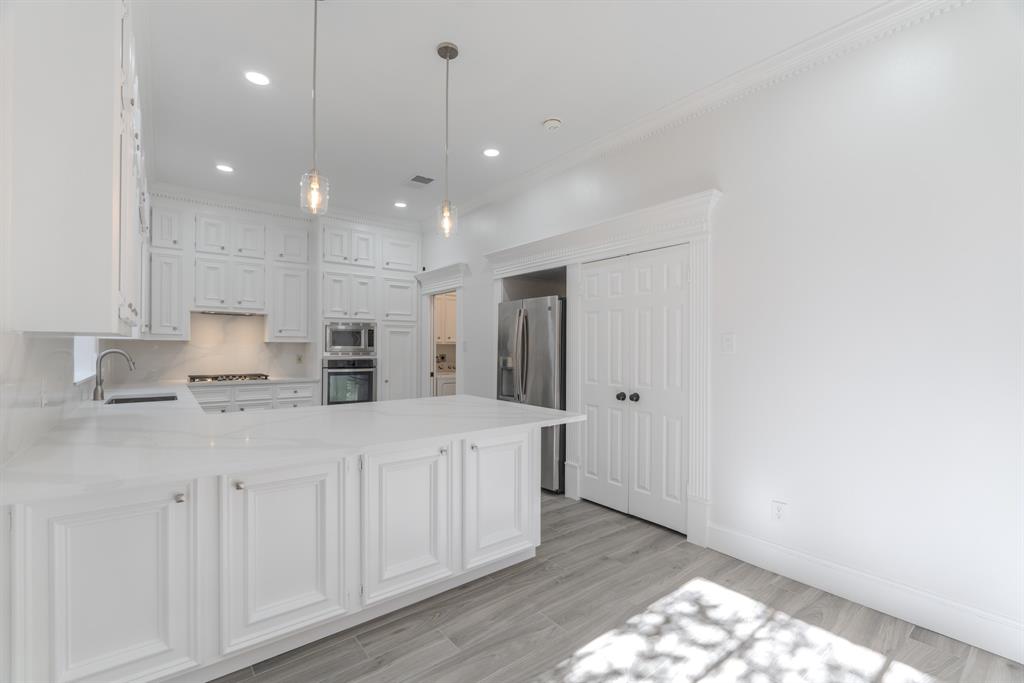 1218 Potomac Drive, Houston, Texas image 19