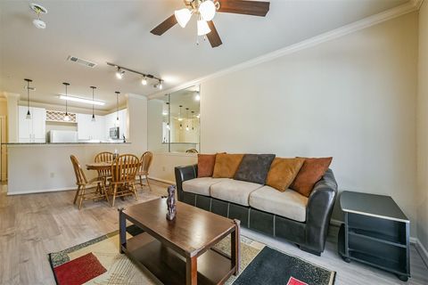 Condominium in Houston TX 1711 Old Spanish Trail 13.jpg