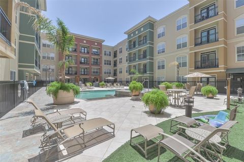 Condominium in Houston TX 1711 Old Spanish Trail 27.jpg