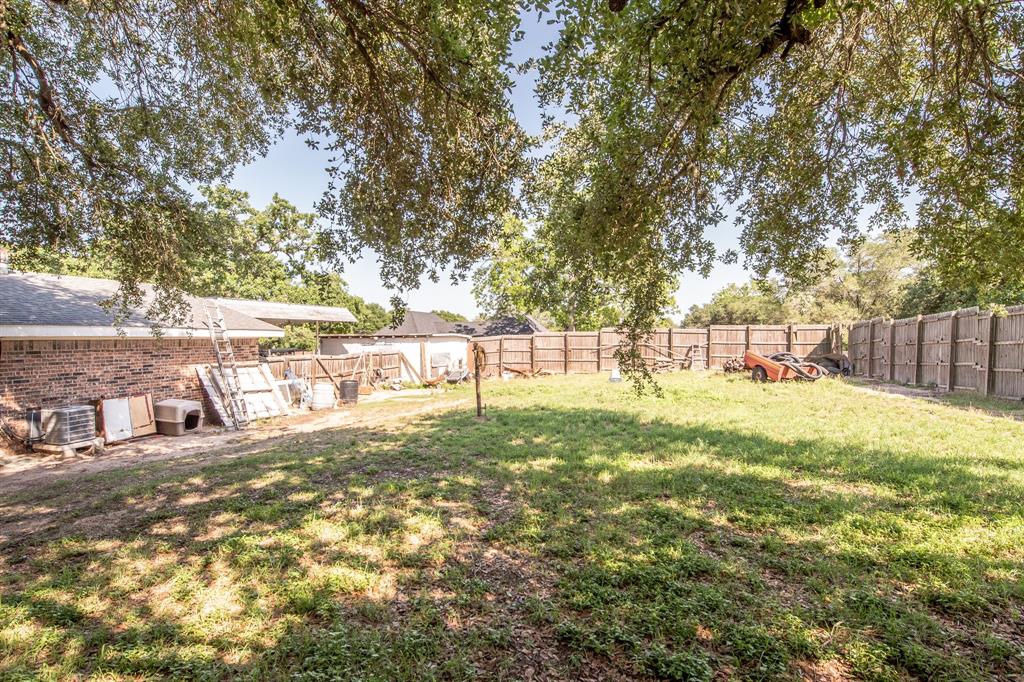 885 7th Street, Somerville, Texas image 29
