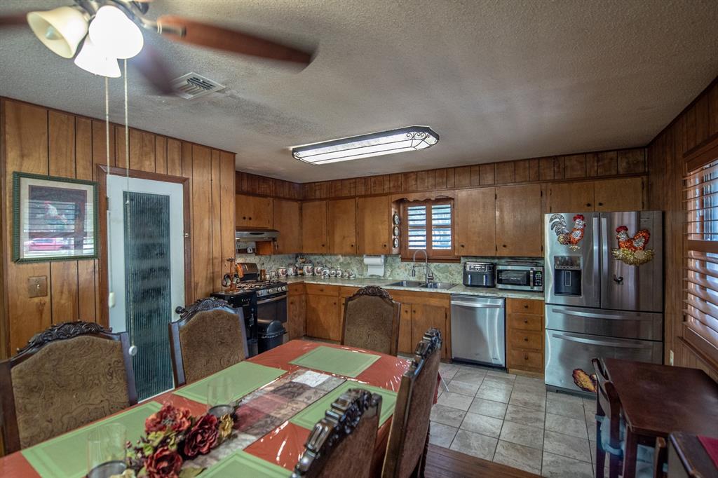 885 7th Street, Somerville, Texas image 8