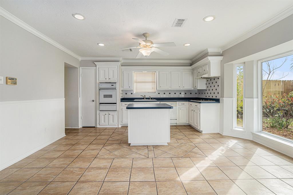 4622 Jefferson Street, Deer Park, Texas image 6
