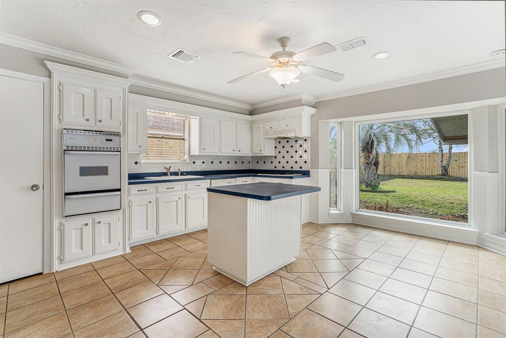 4622 Jefferson Street, Deer Park, Texas image 5