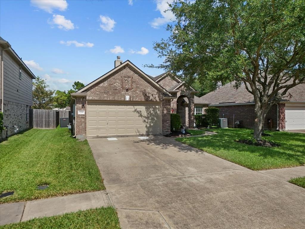 2718 Crestmont Drive