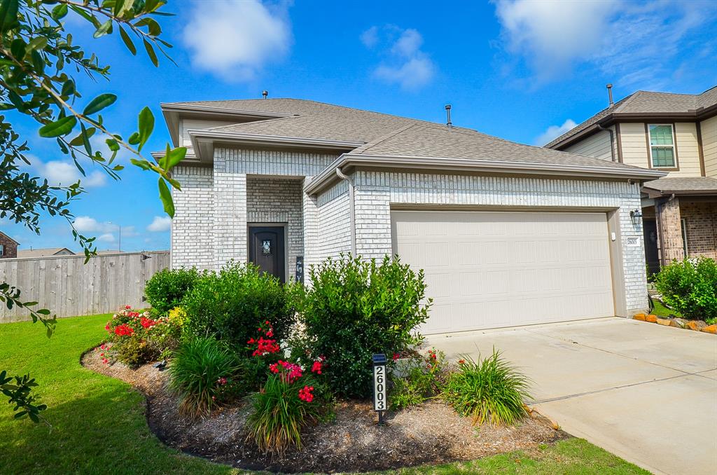 26003 Amber Pearl Drive, Richmond, Texas image 2