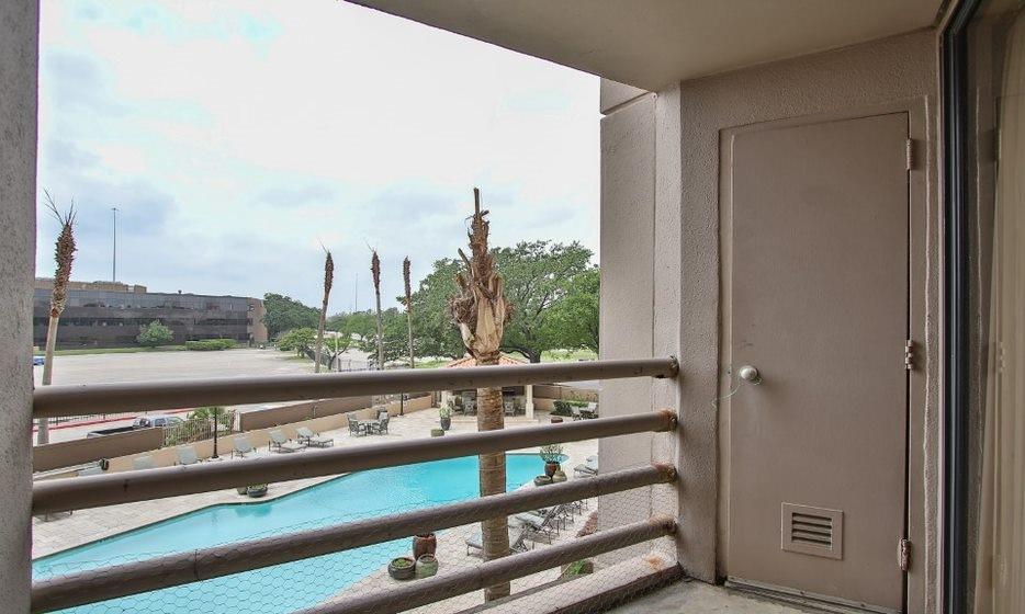 3525 Sage Road #318, Houston, Texas image 45