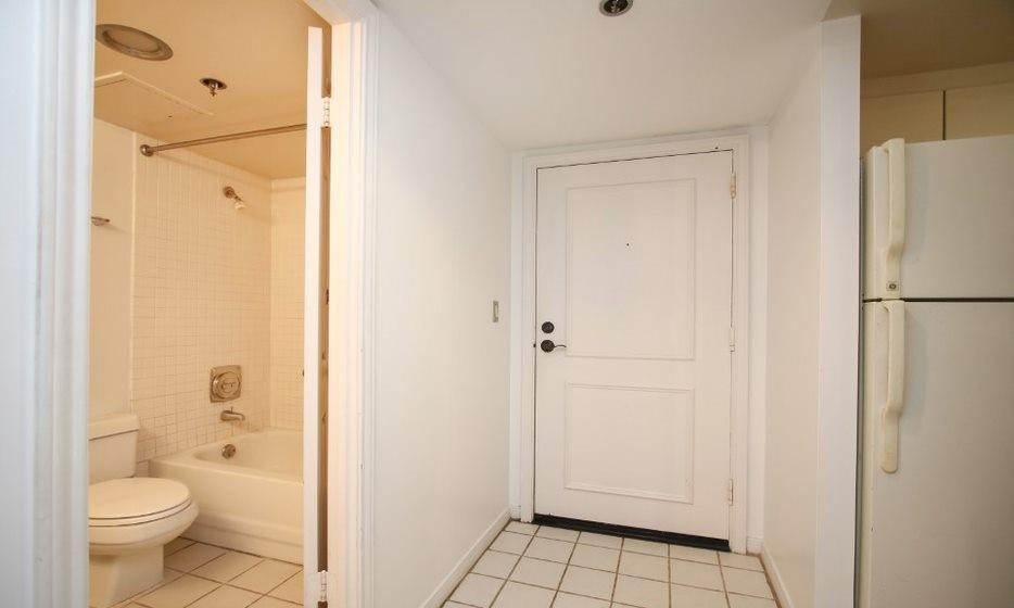 3525 Sage Road #318, Houston, Texas image 24