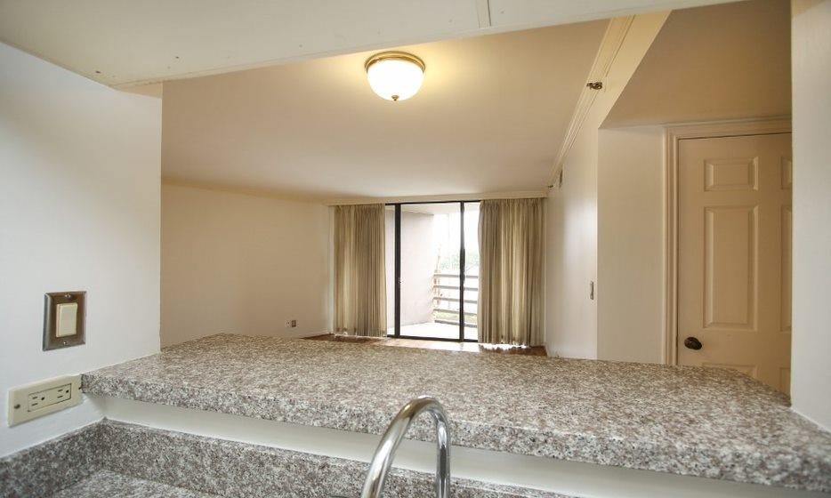 3525 Sage Road #318, Houston, Texas image 30